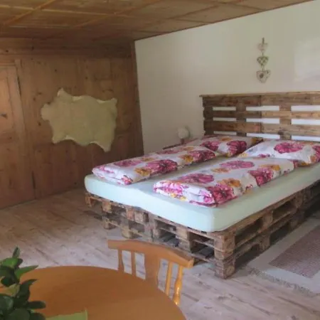 Gaestehaus Hoamat'l Bach (Tyrol)
