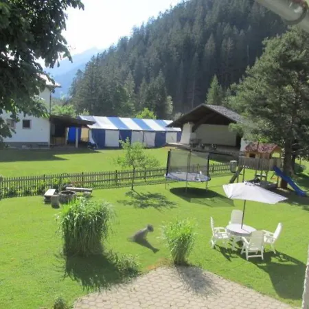 Gaestehaus Hoamat'l Bach (Tyrol)